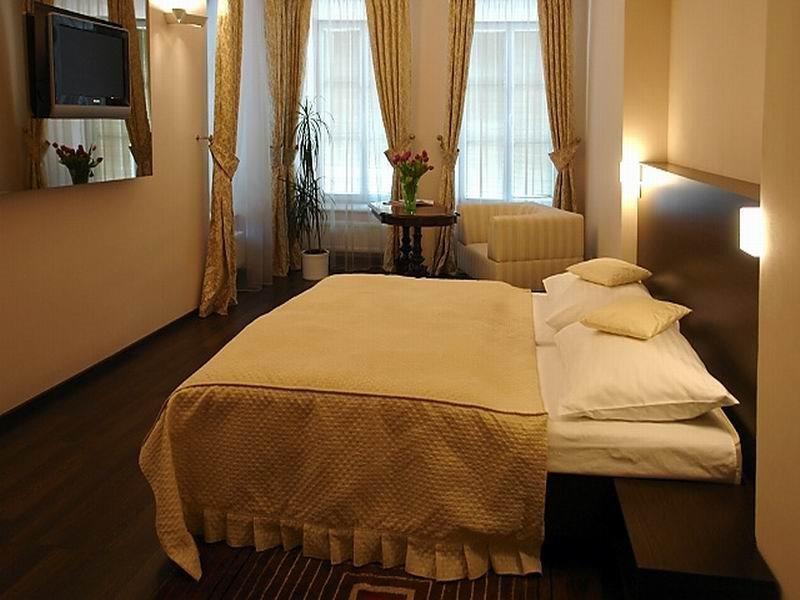 Boutique Hotel Zlaty Dukat Kosice Exterior photo