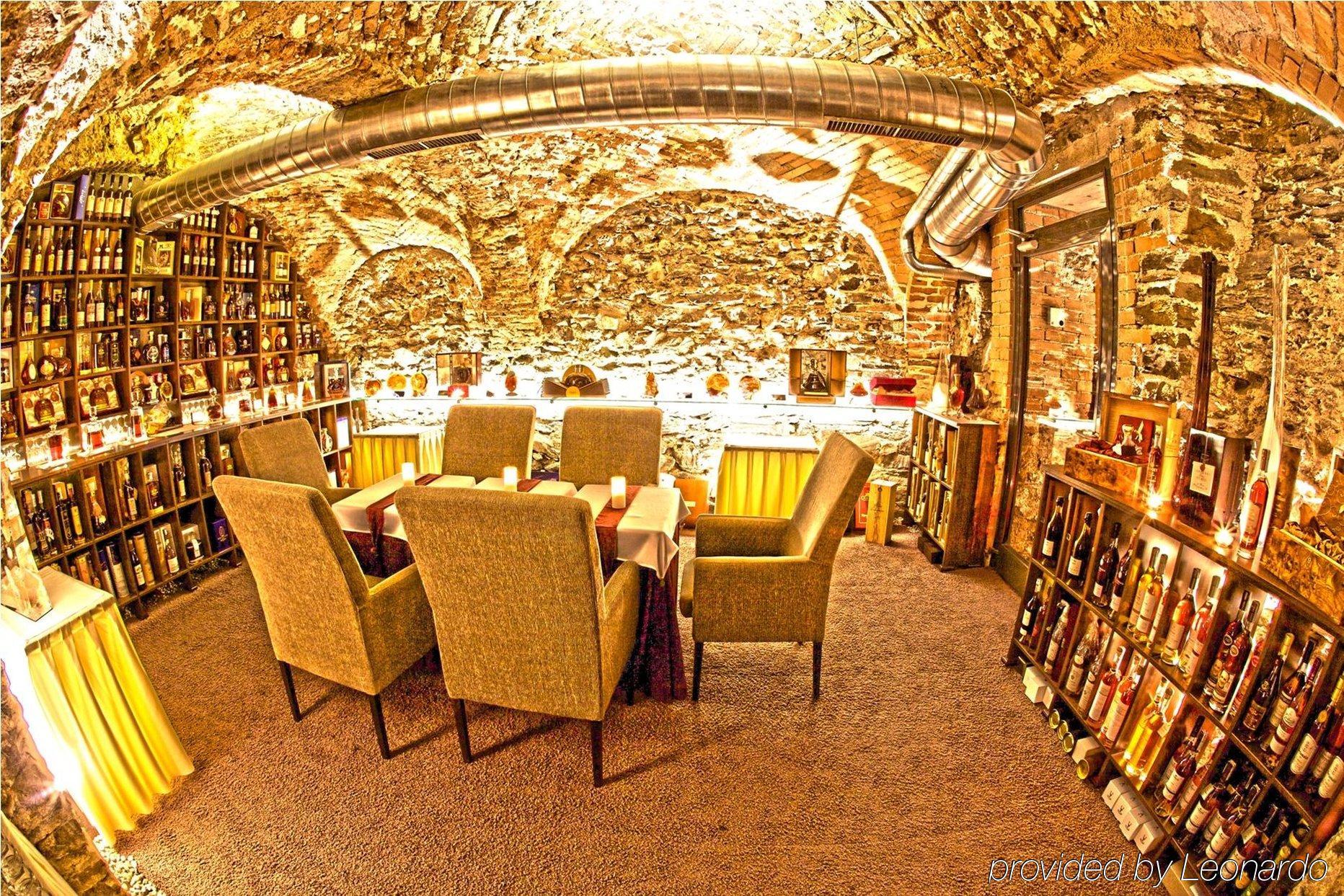 Boutique Hotel Zlaty Dukat Kosice Restaurant photo